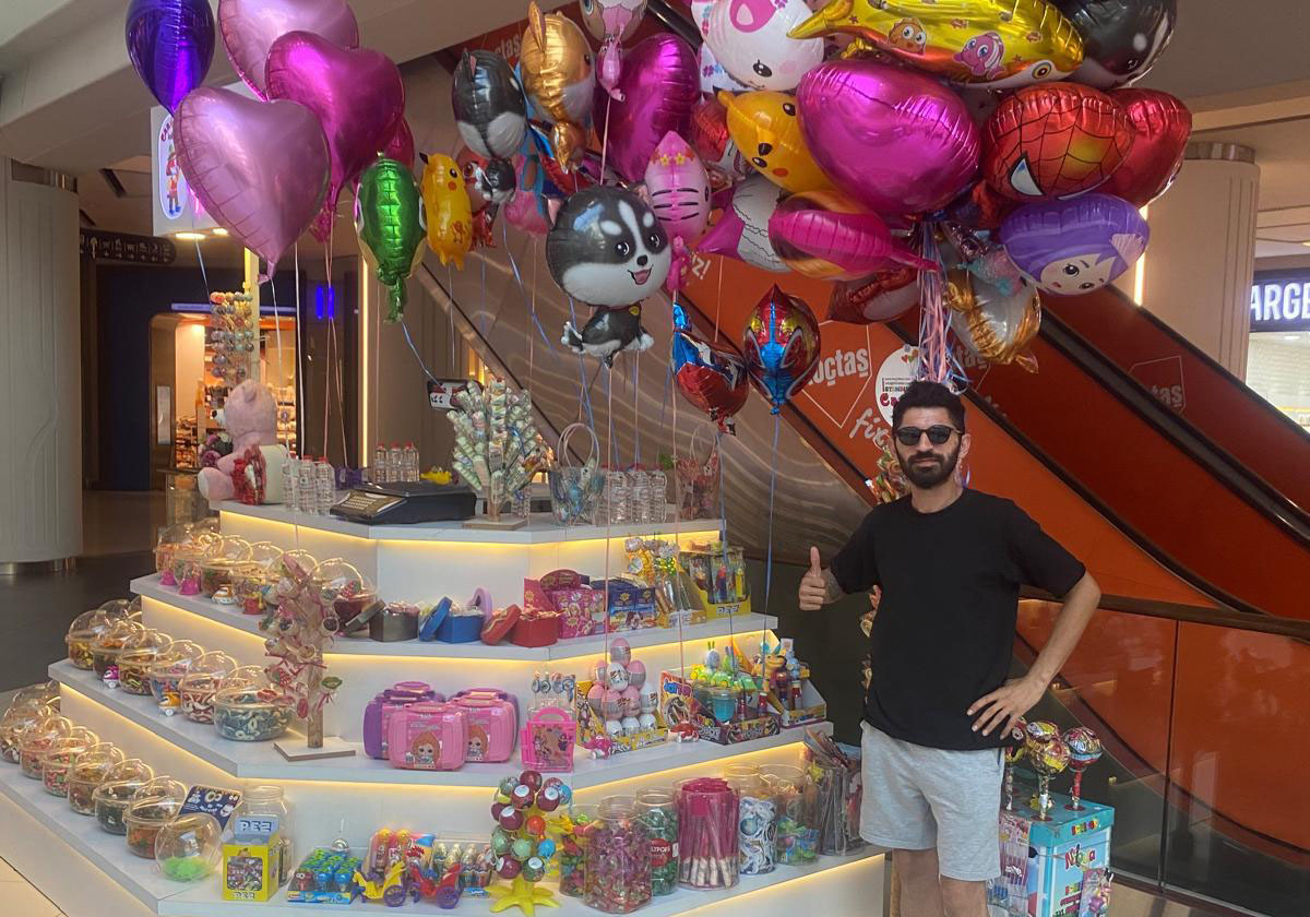 Açılış organizasyonu balon süslemesi